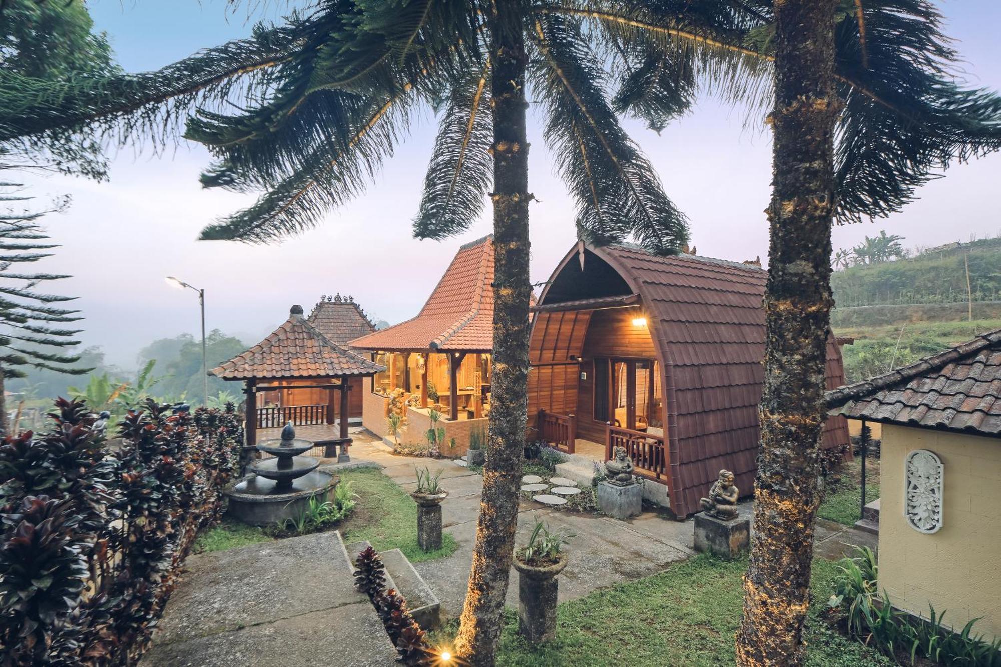 Tunjung Sari Villa Bedugul Бедугул Экстерьер фото