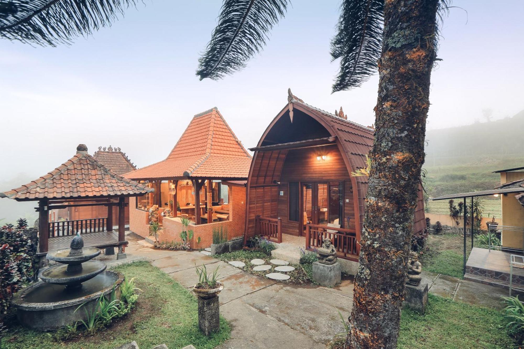 Tunjung Sari Villa Bedugul Бедугул Экстерьер фото